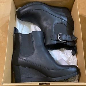 Black Waterproof Arleta Chelsea Boot with High Heel